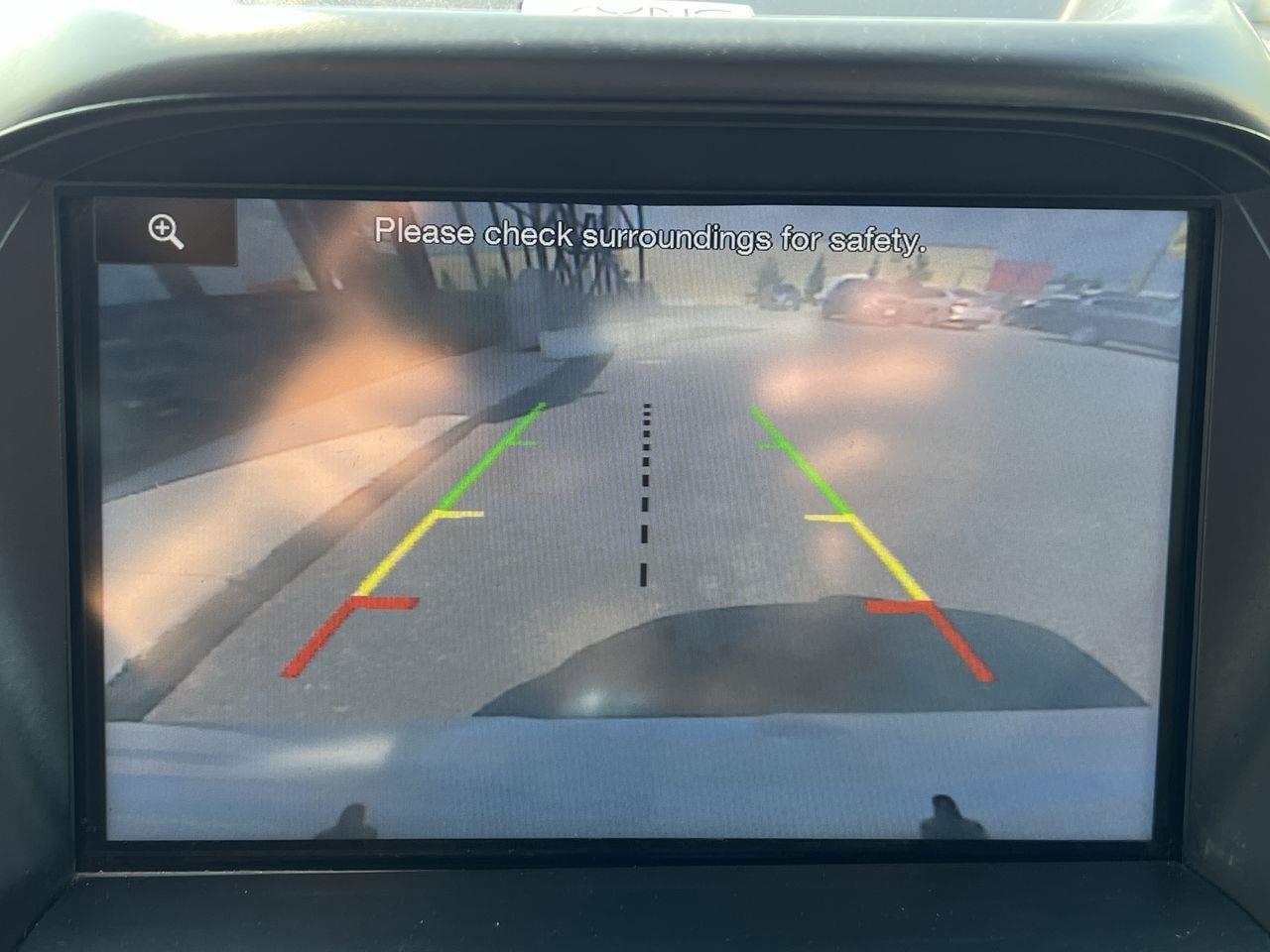 2015 Ford Escape AS-IS,BACK UP CAM, CRUISE CONTROL, BLUETOOTH, POWER DRIVERS SEAT, POWER LIFTGATE!! Photo