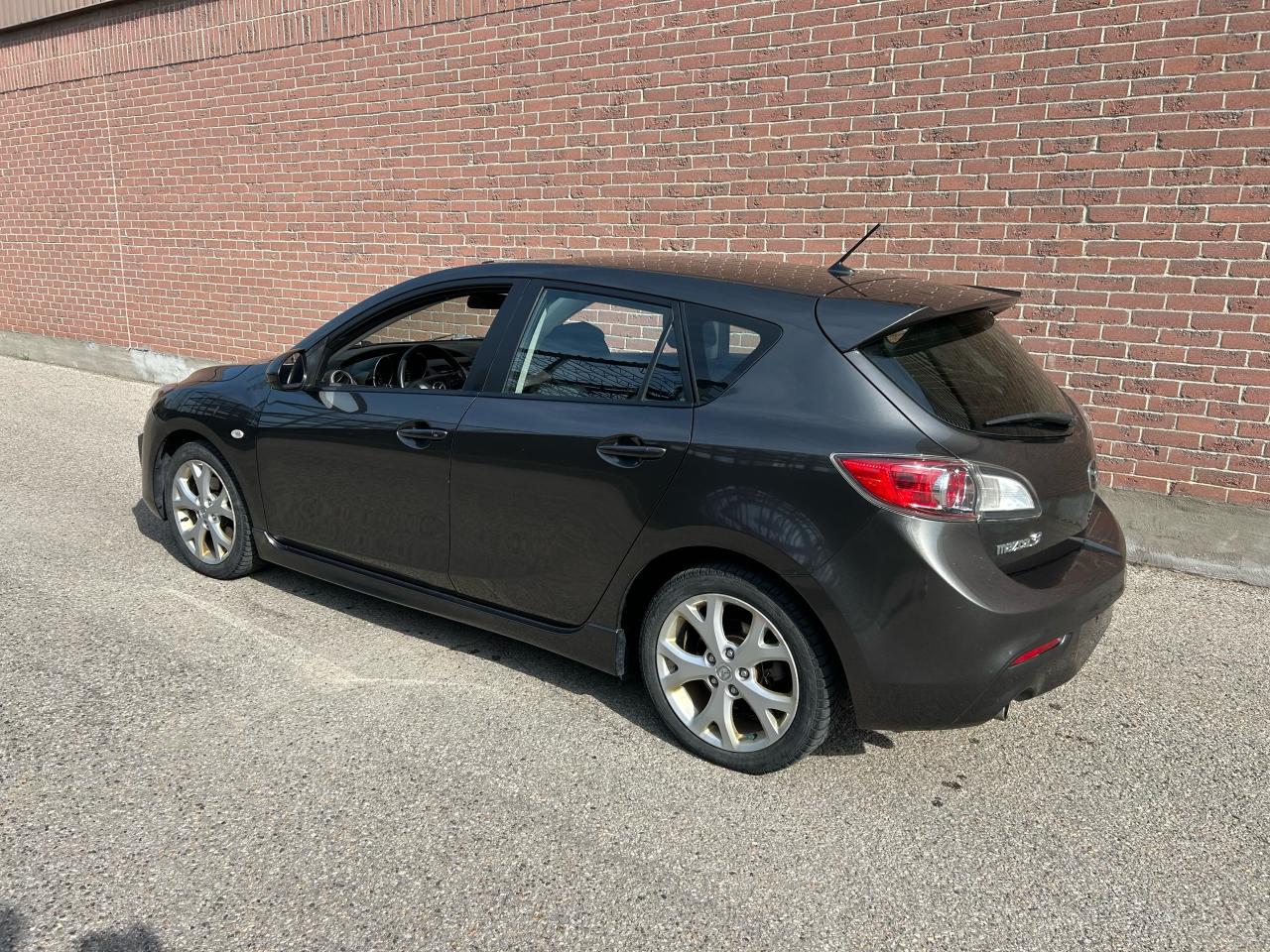 2010 Mazda MAZDA3 GS - Photo #9