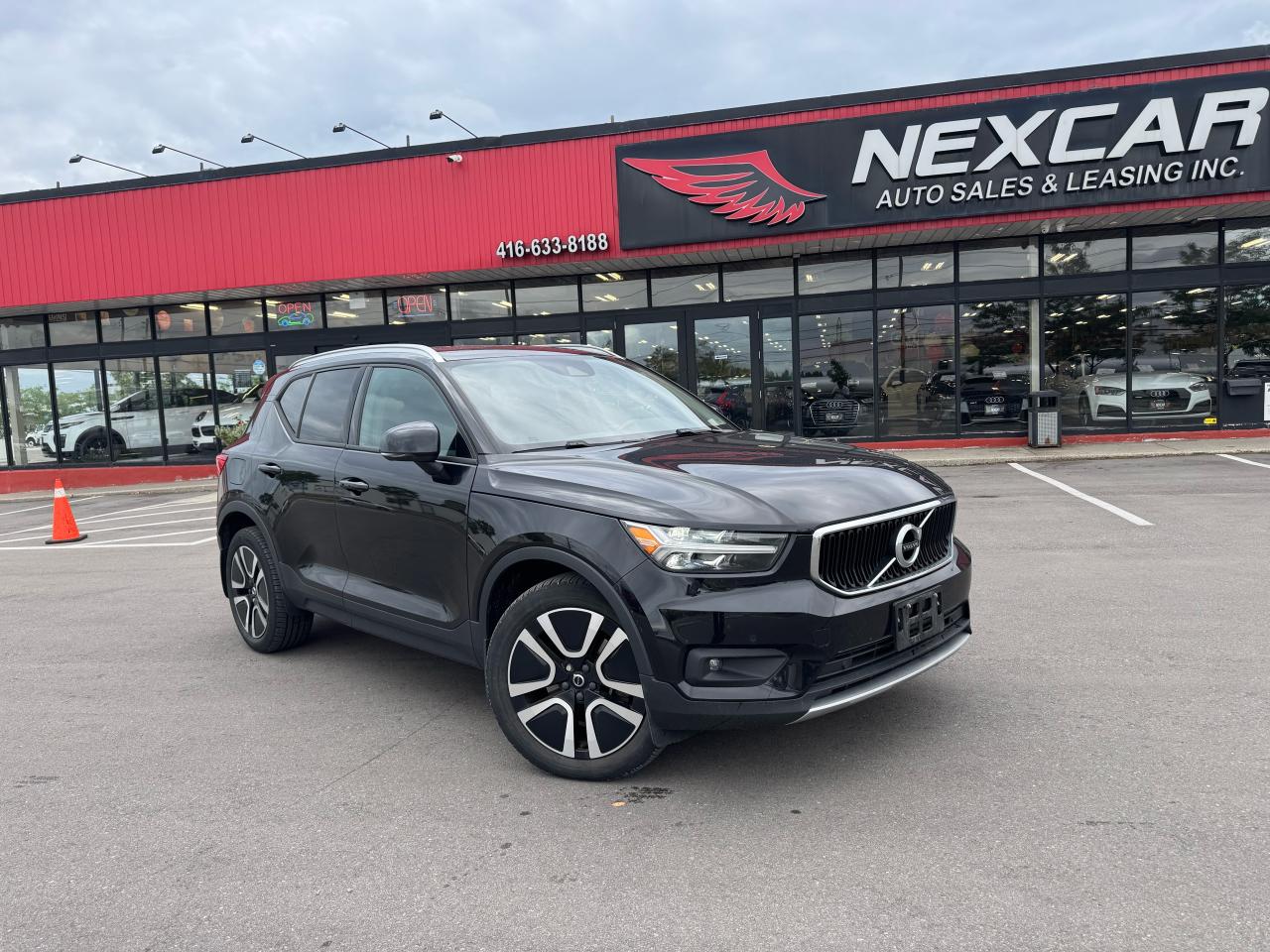 Used 2021 Volvo XC40 MOMENTUM T5 AWD LEATHER PAN/ROOF B/SPOT CAMERA for sale in North York, ON