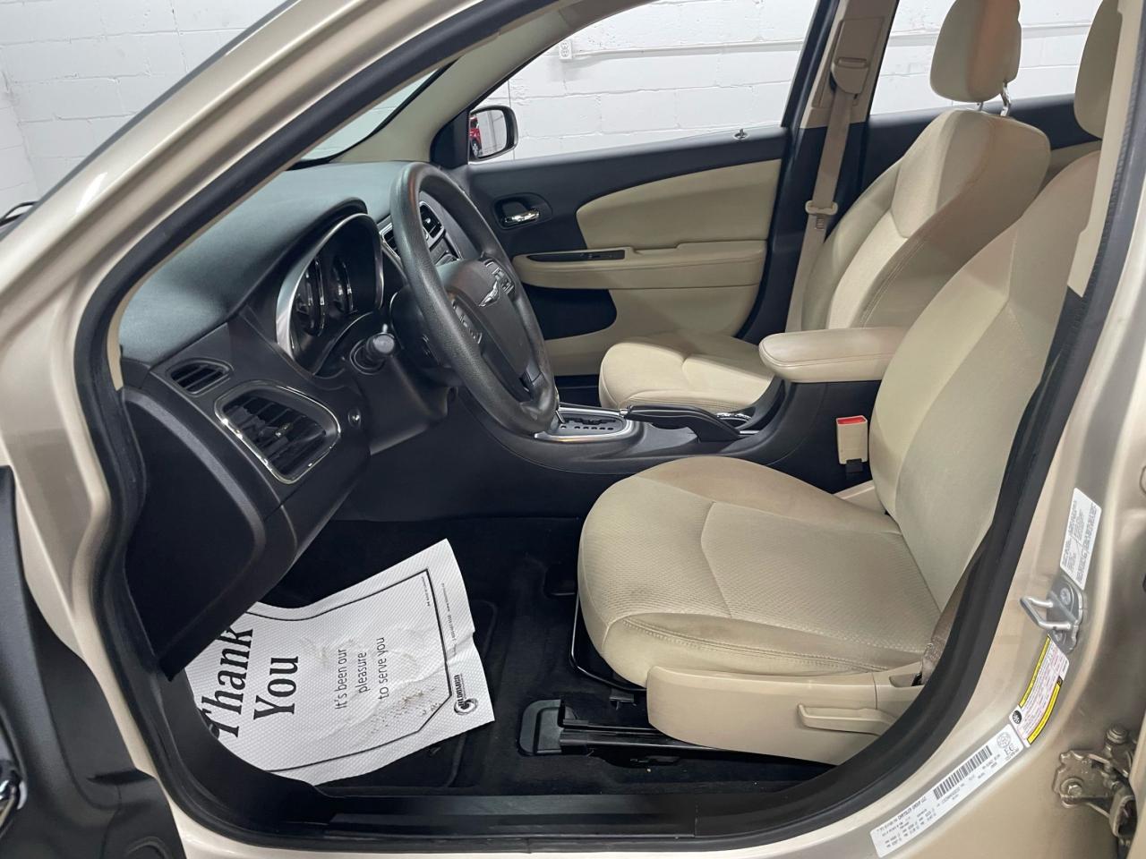 2014 Chrysler 200 LX
