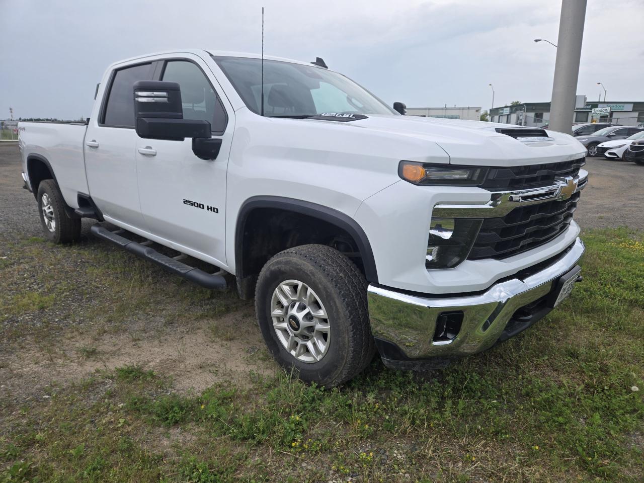 2024 Chevrolet Silverado 2500 LT - Photo #3