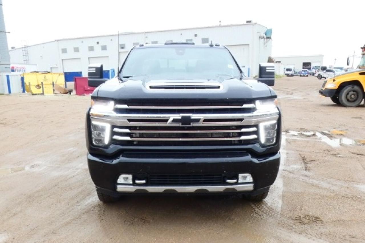 2021 Chevrolet Silverado 3500 High Country DRW DURA DSL w/H&C L, S/R,NAV.BUC,HUD - Photo #3