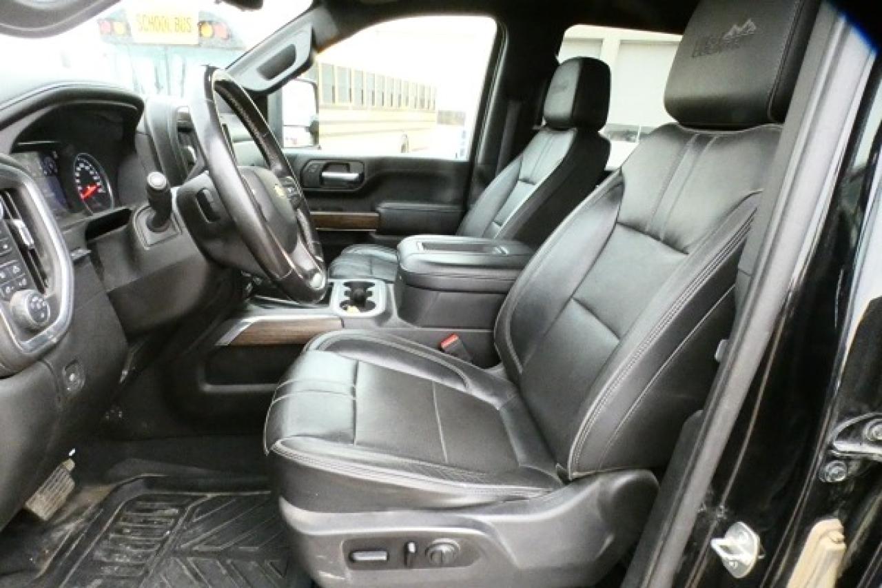 2021 Chevrolet Silverado 3500 High Country DRW DURA DSL w/H&C L, S/R,NAV.BUC,HUD - Photo #10