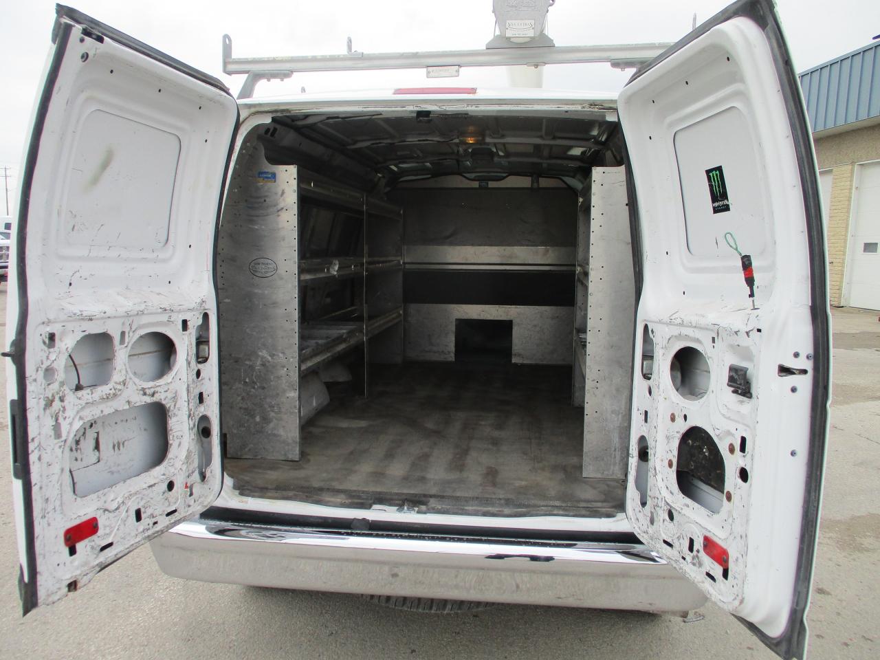 2012 Ford Econoline Commercial - Photo #7