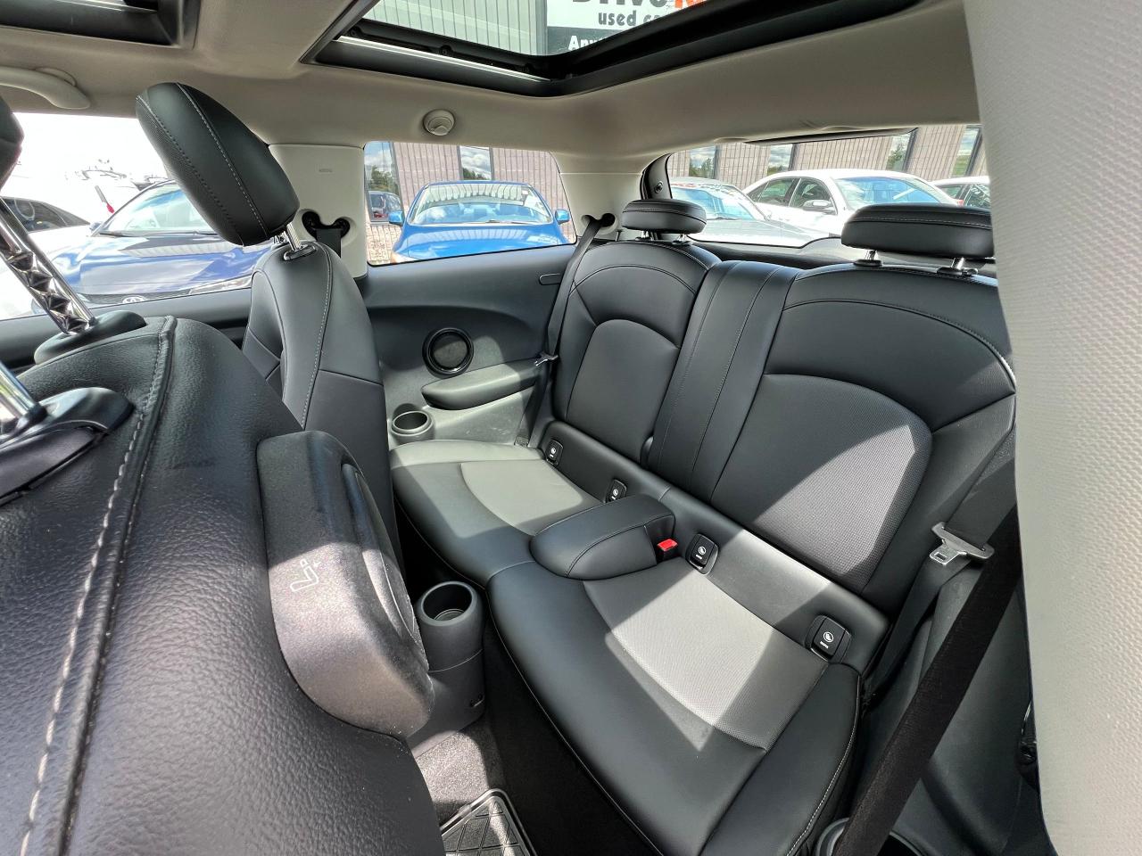 2016 MINI Cooper Automatic - Photo #13