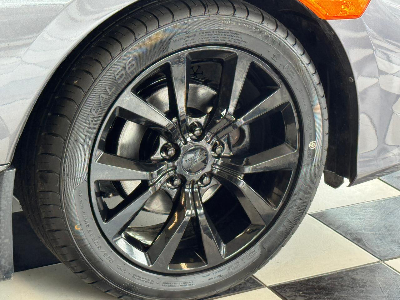 2019 Honda Civic LX+New Tires+Brakes+Camera+Adaptive Cruise+LKA Photo