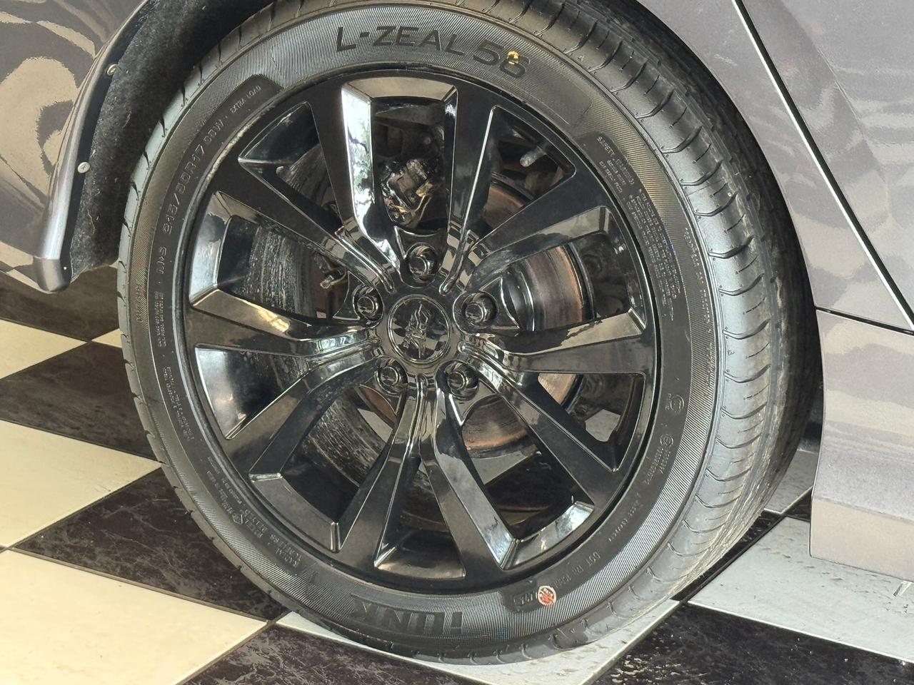 2019 Honda Civic LX+New Tires+Brakes+Camera+Adaptive Cruise+LKA Photo