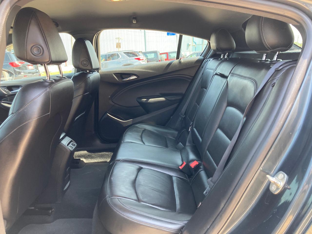 2018 Chevrolet Cruze Premier - Photo #15