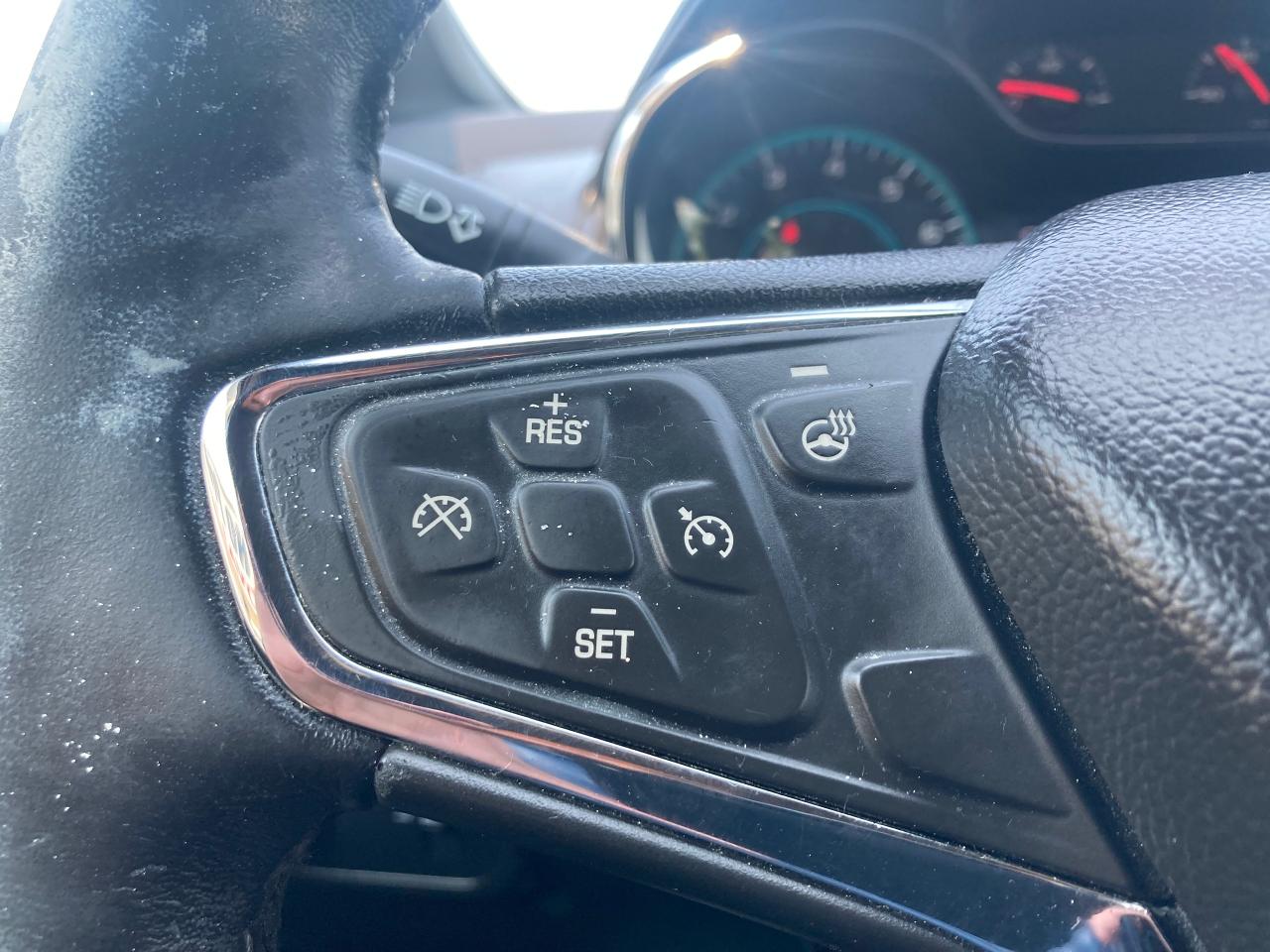 2018 Chevrolet Cruze Premier - Photo #24