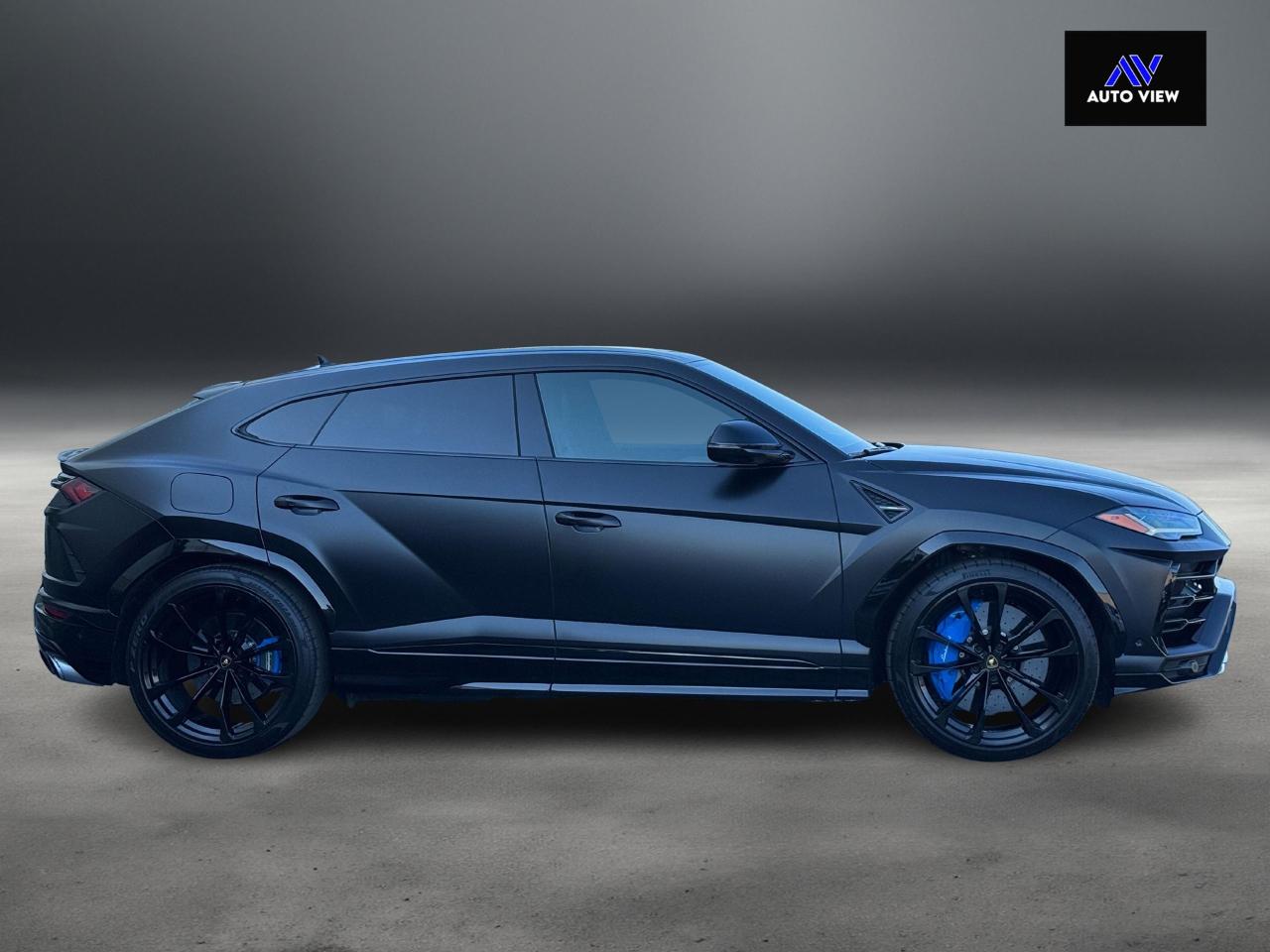 2022 Lamborghini Urus Base **WRAPPED MATTE BLACK**BLUE ELEOS PAINT** - Photo #4