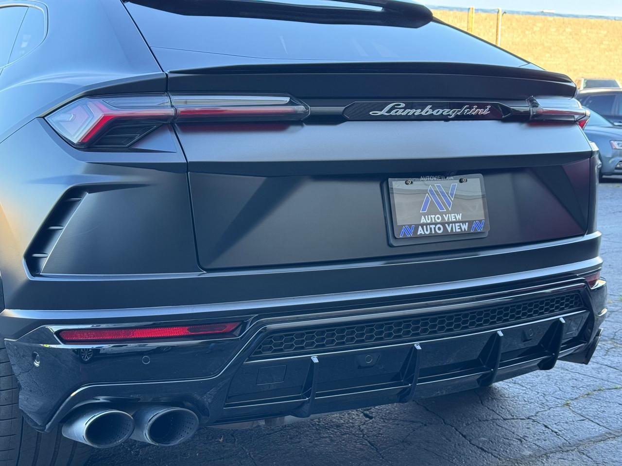 2022 Lamborghini Urus Base **WRAPPED MATTE BLACK**BLUE ELEOS PAINT** - Photo #15