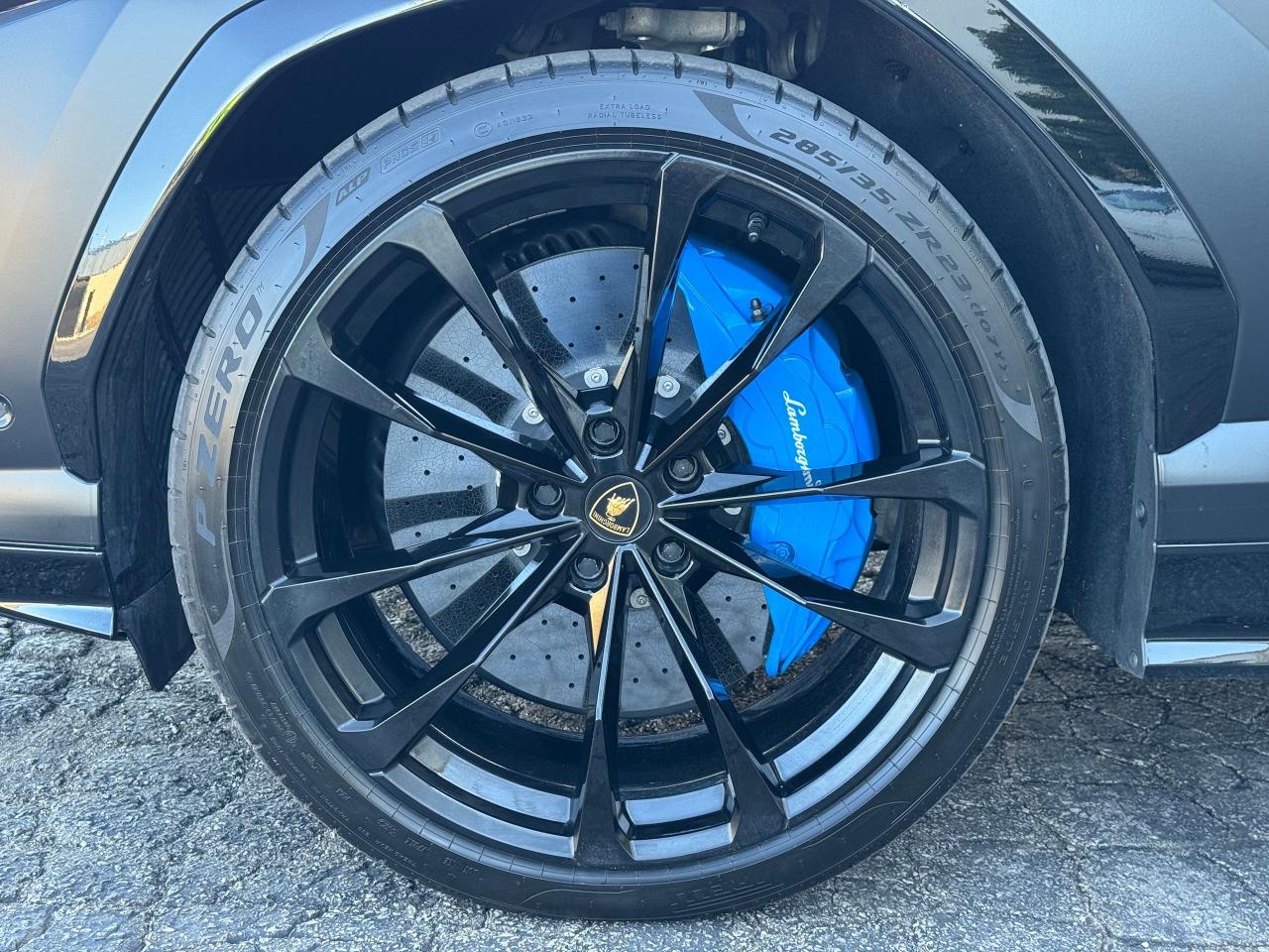 2022 Lamborghini Urus Base **WRAPPED MATTE BLACK**BLUE ELEOS PAINT** - Photo #19