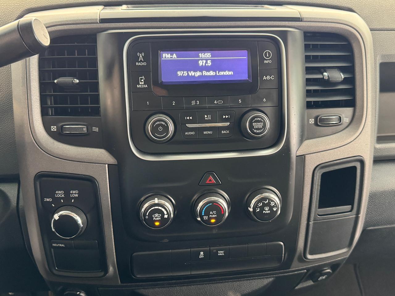2016 RAM 1500 SXT 5.7L V8 HEMI 4x4 Quad+New Brakes+CLEAN CARFAX Photo
