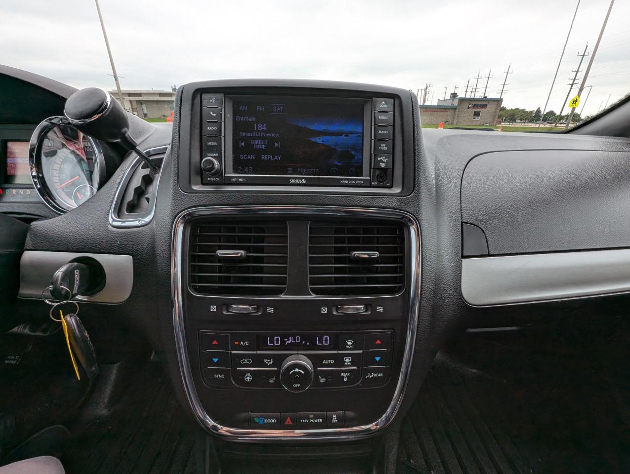 2018 Dodge Grand Caravan GT | Command Start | Leather | Htd Steering - Photo #11