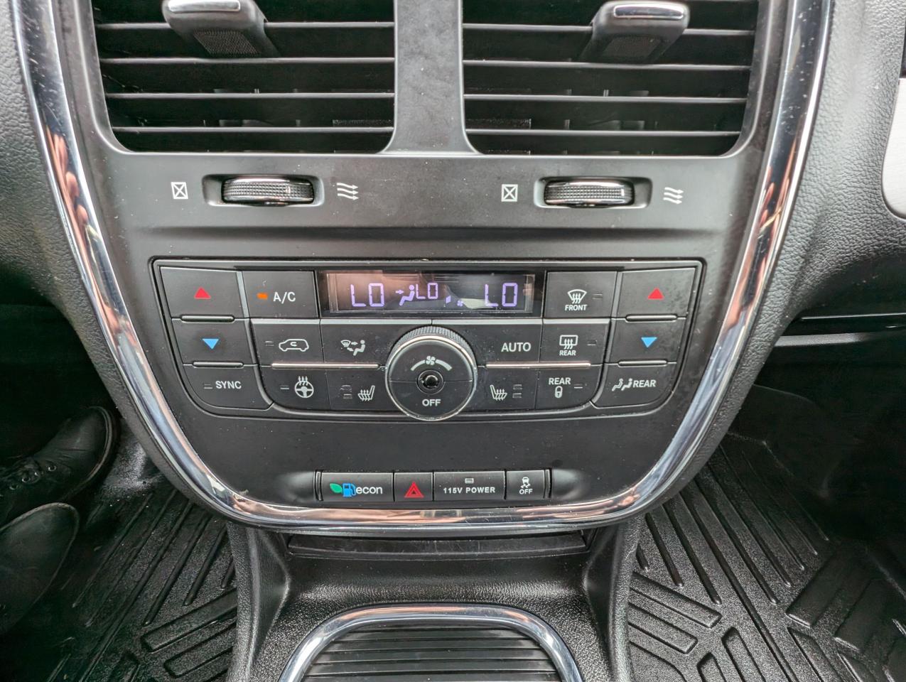2018 Dodge Grand Caravan GT | Command Start | Leather | Htd Steering - Photo #12