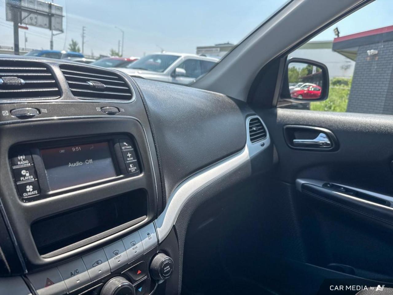 2020 Dodge Journey SE / 7 PASS / DUAL CLIMATE / AC / AUTO / CD PLAYER - Photo #22