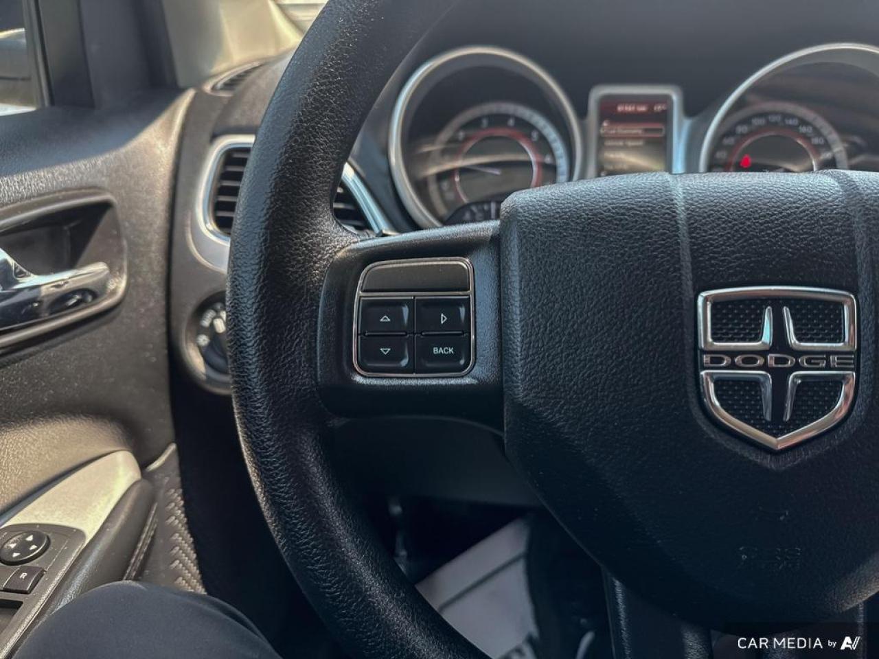 2020 Dodge Journey SE / 7 PASS / DUAL CLIMATE / AC / AUTO / CD PLAYER - Photo #19