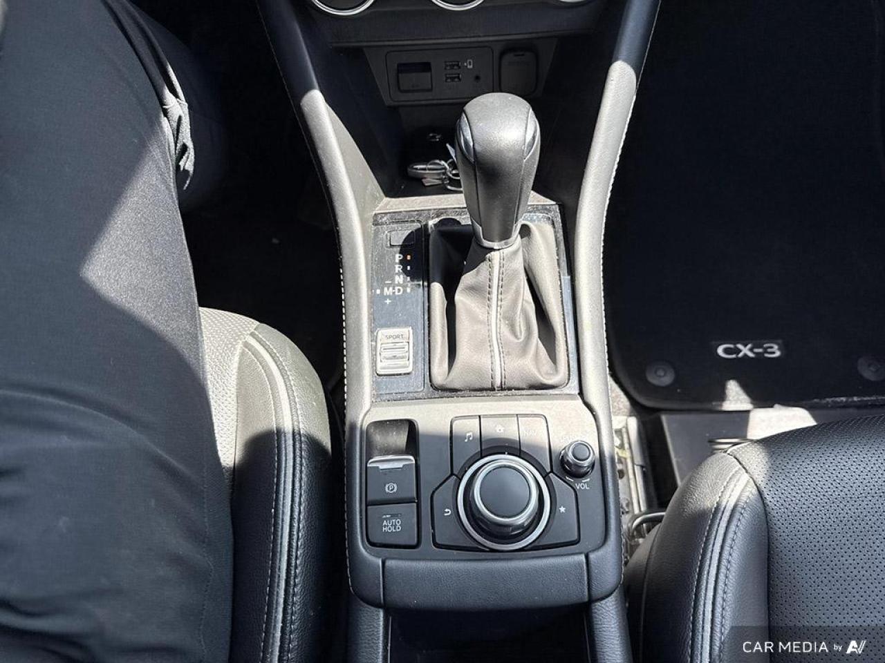 2021 Mazda CX-3 GT /NO ACCIDENTS/ AWD / LEATHER / ROOF / HTD SEATS - Photo #19