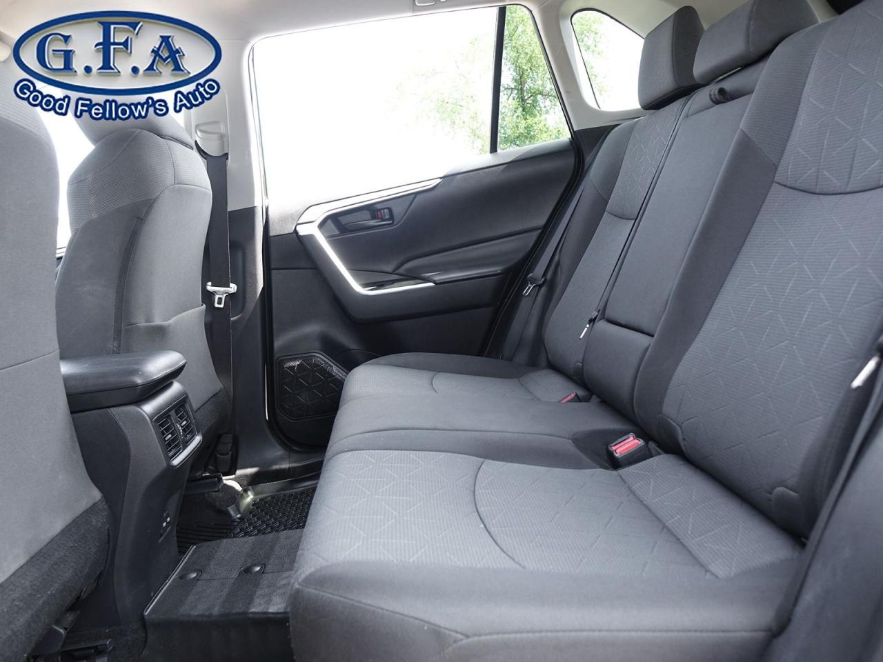 2022 Toyota RAV4 LE MODEL, AWD, REARVIEW CAMERA, HEATED SEATS, LANE Photo