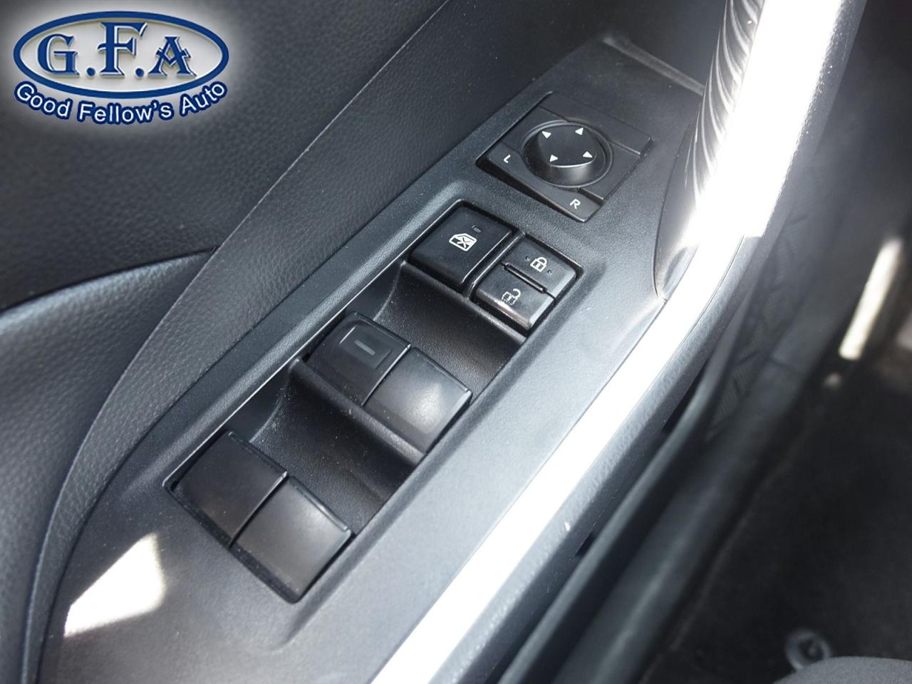 2022 Toyota RAV4 LE MODEL, AWD, REARVIEW CAMERA, HEATED SEATS, LANE Photo