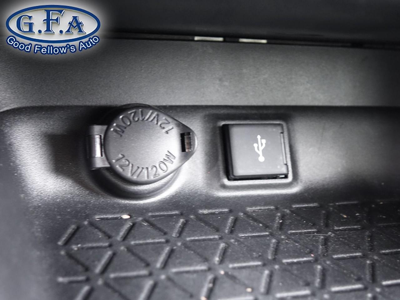 2021 Toyota RAV4 LE MODEL, AWD, REARVIEW CAMERA, HEATED SEATS, LANE Photo16