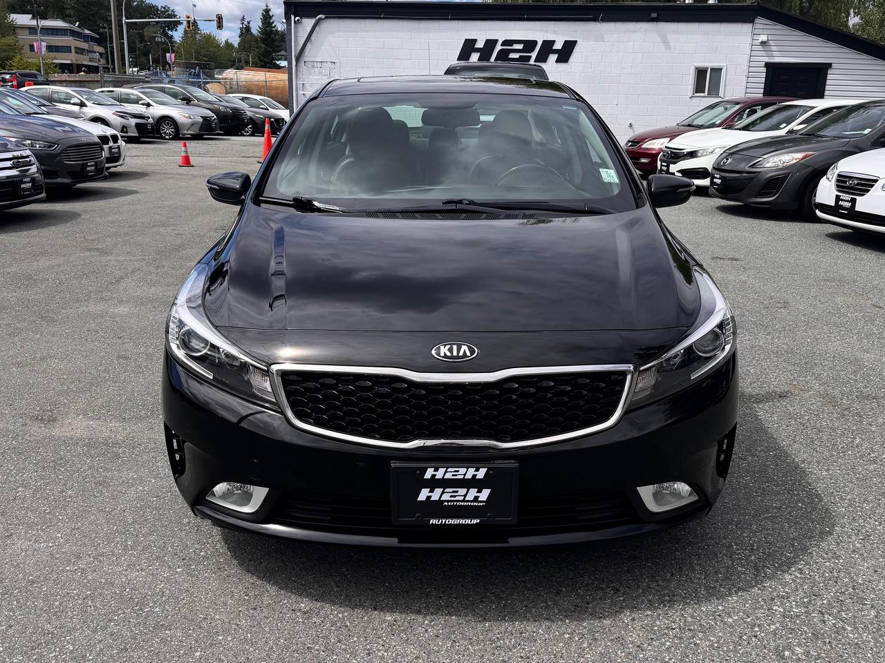 2017 Kia Forte FINANCING AVAILABLE Photo2