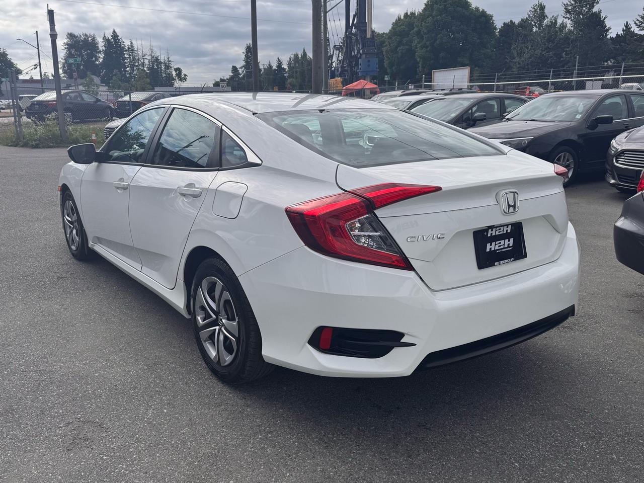 2018 Honda Civic LX FINANCING AVAILABLE Photo7