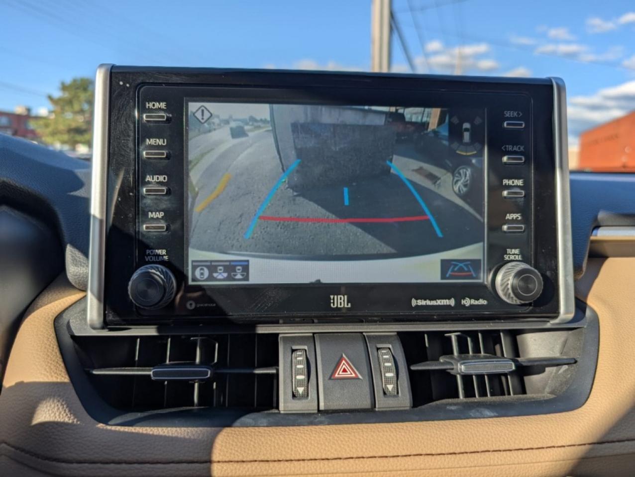 2021 Toyota RAV4 LIMITED  - Photo #15