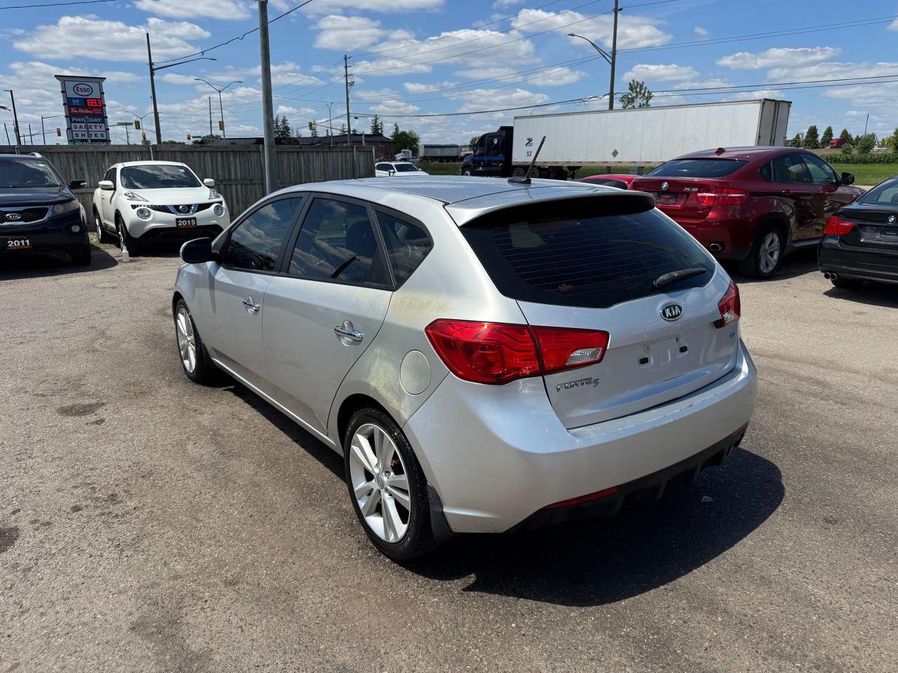 2011 Kia Forte5 SX, AUTO, HATCH, ONLY 65KMS, CERTIFIED - Photo #3