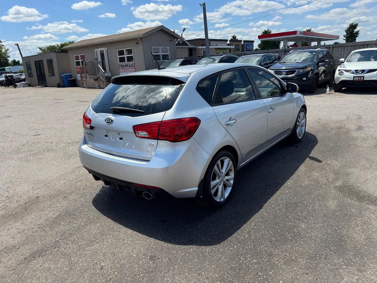 2011 Kia Forte5 SX, AUTO, HATCH, ONLY 65KMS, CERTIFIED - Photo #5