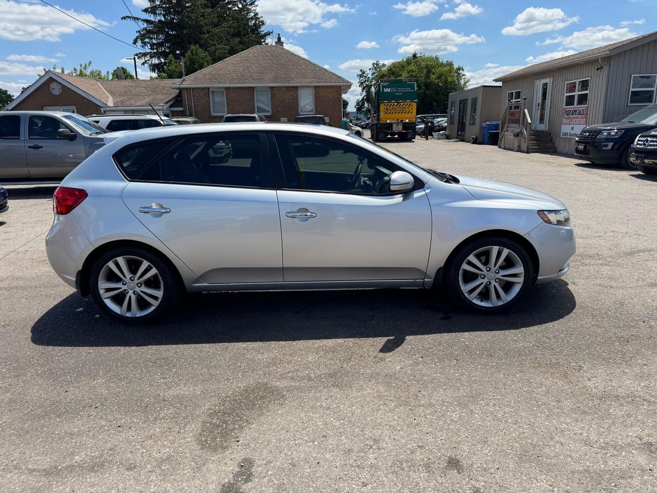 2011 Kia Forte5 SX, AUTO, HATCH, ONLY 65KMS, CERTIFIED - Photo #6