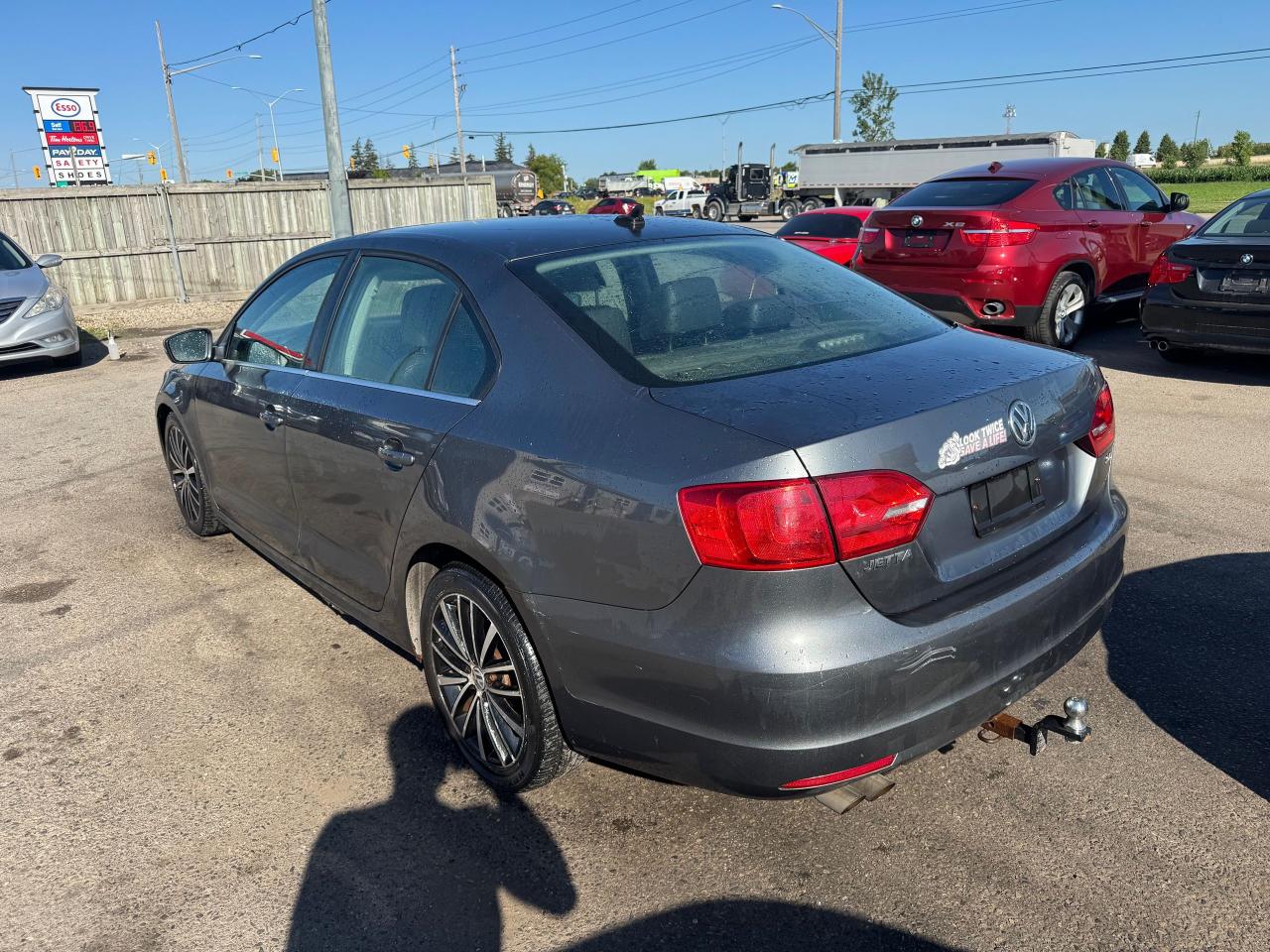 2013 Volkswagen Jetta HIGHLINE, AUTO, DRIVES GREAT, ROOF, LOADED, AS IS - Photo #3