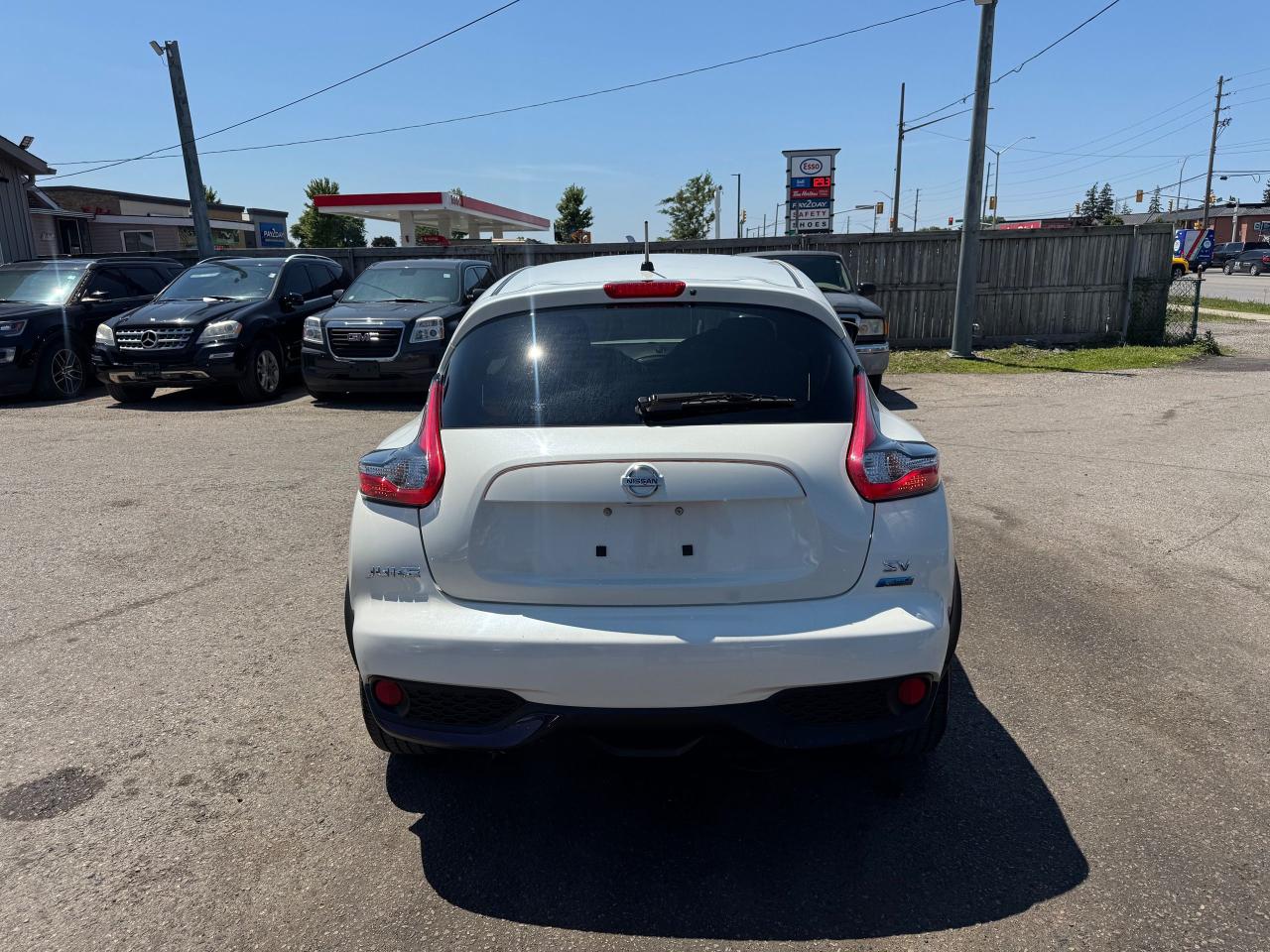 2015 Nissan Juke SV, AUTO, LOW KMS, ONLY 70KMS, CERTIFIED - Photo #4