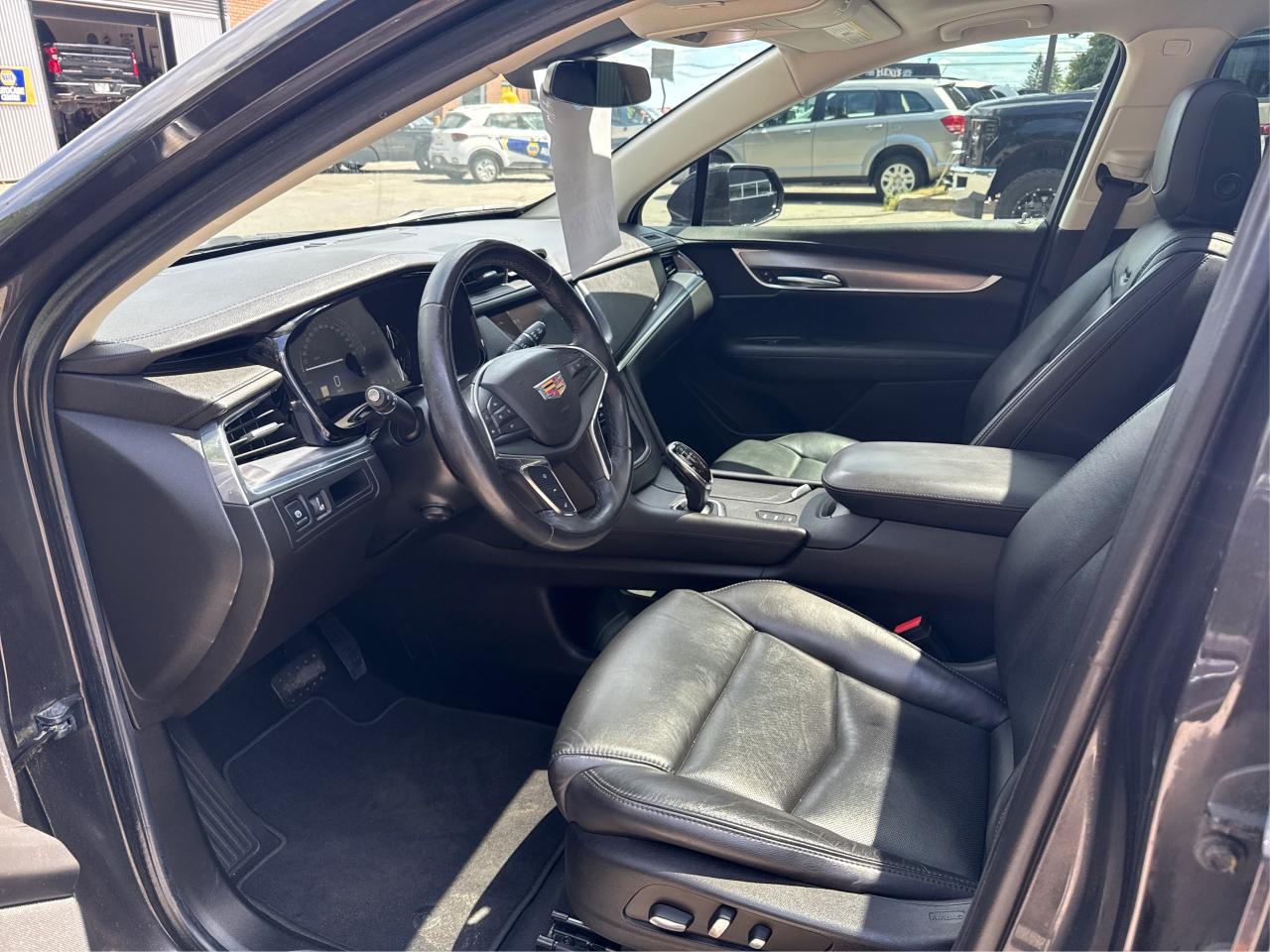 2018 Cadillac XT5 Luxury - Photo #9
