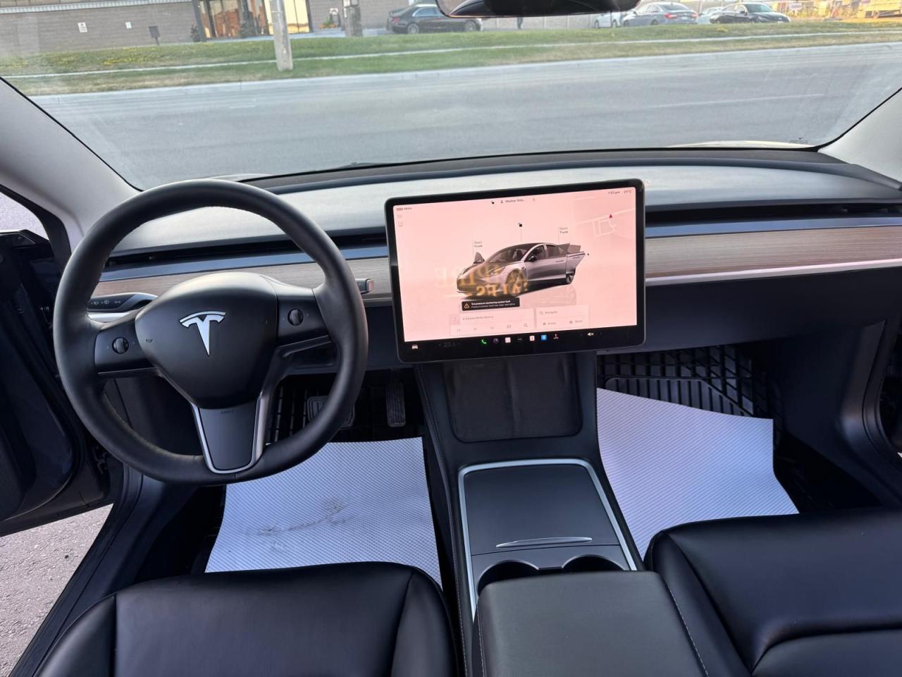 2023 Tesla Model 3  - Photo #9