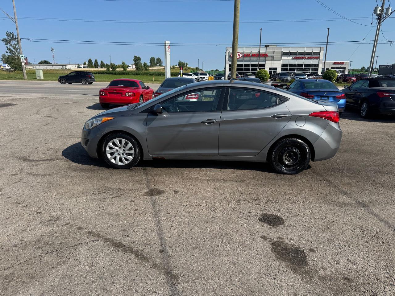 2013 Hyundai Elantra AS IS, GL, AUTO, ENGINE TICK, 4CYL, ONLY 67,000KMS - Photo #2