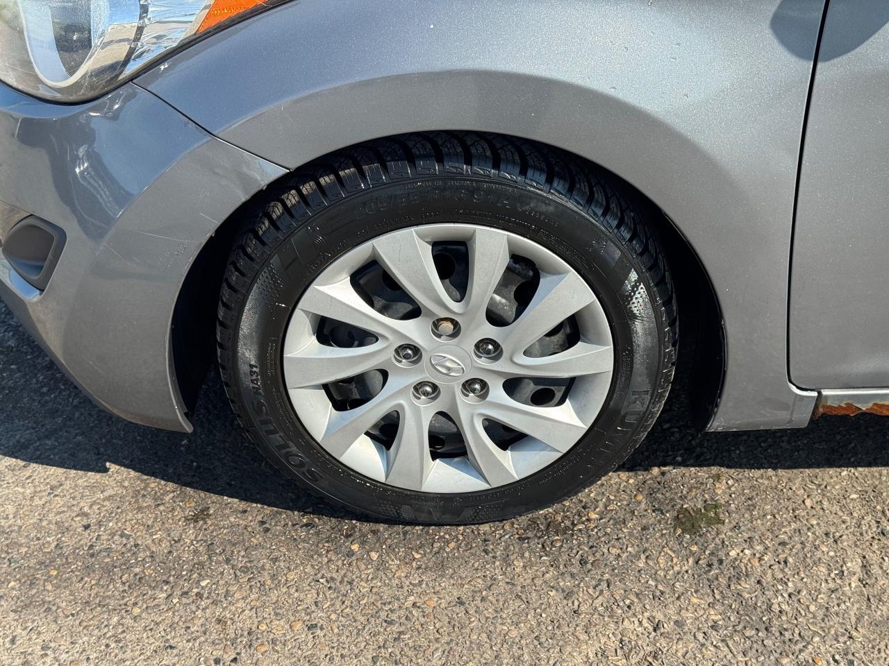 2013 Hyundai Elantra AS IS, GL, AUTO, ENGINE TICK, 4CYL, ONLY 67,000KMS - Photo #9