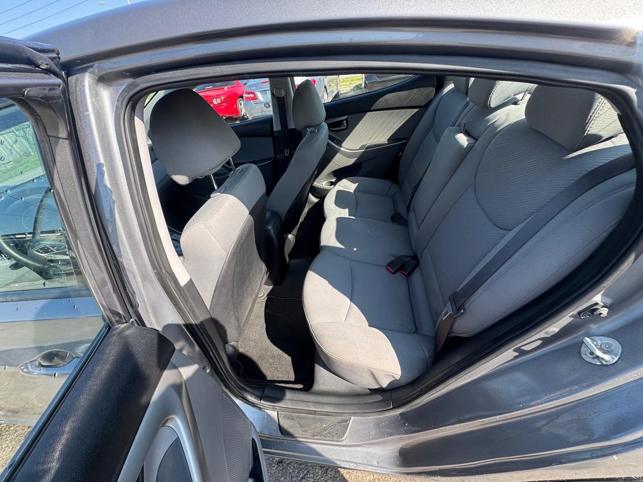 2013 Hyundai Elantra AS IS, GL, AUTO, ENGINE TICK, 4CYL, ONLY 67,000KMS - Photo #12