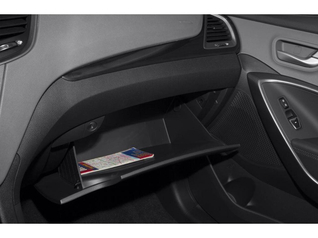 2015 Hyundai Santa Fe Sport 2.4L FWD Photo