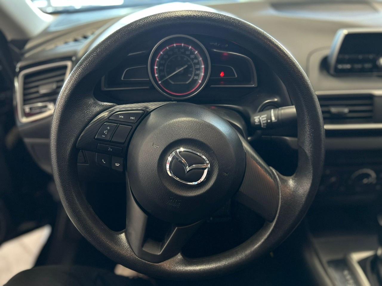 2014 Mazda MAZDA3 I Sport Photo