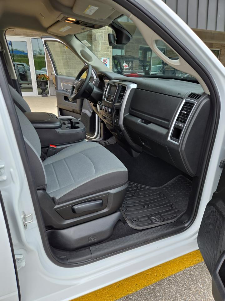 2023 RAM 1500 Classic SLT Photo
