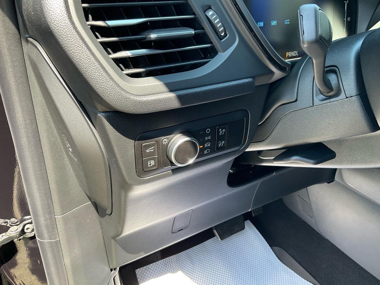 2025 Ford Escape ST-Line Photo5