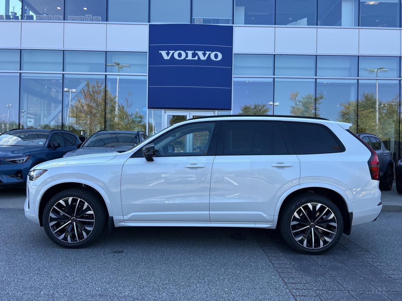 New 2026 Volvo XC90 B6 AWD Ultra Dark Theme 7-Seater for sale in Surrey, BC
