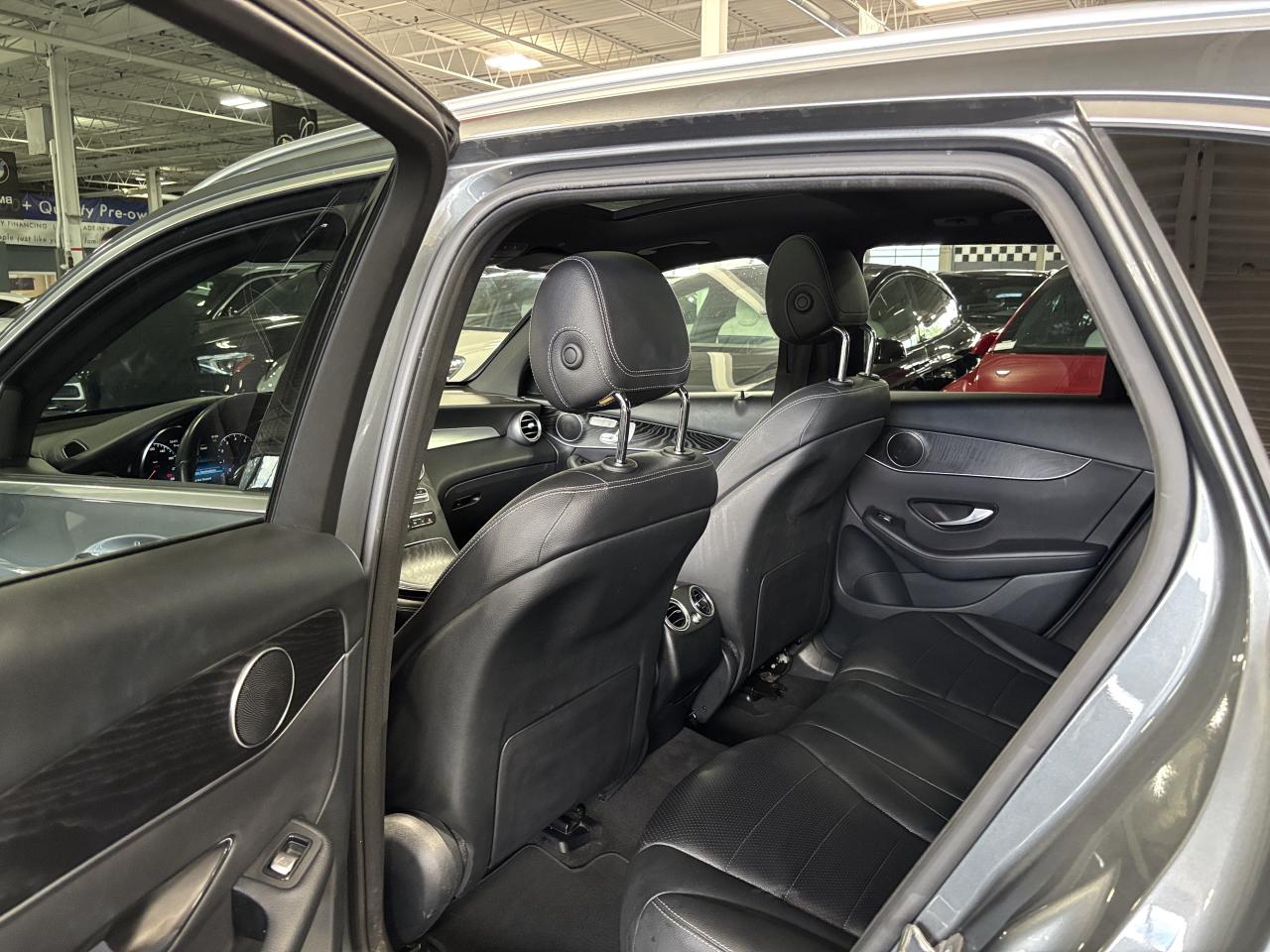 2020 Mercedes-Benz GLC GLC300|4MATIC|AMGPKG|WOOD|LEATHER|DUALSUNROOF|LED| - Photo #8