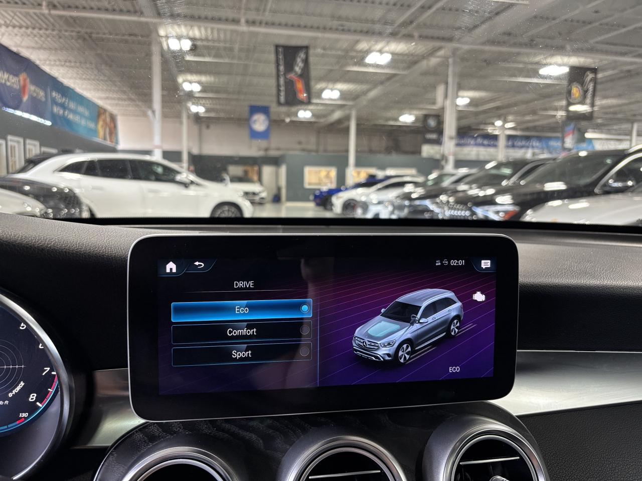 2020 Mercedes-Benz GLC GLC300|4MATIC|AMGPKG|WOOD|LEATHER|DUALSUNROOF|LED| - Photo #29