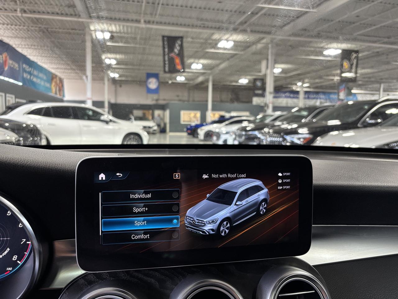 2020 Mercedes-Benz GLC GLC300|4MATIC|AMGPKG|WOOD|LEATHER|DUALSUNROOF|LED| Photo