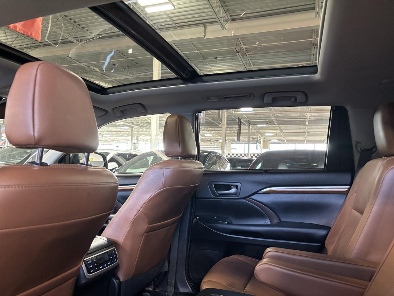 2019 Toyota Highlander Limited AWD|CARAMELSEATS|JBLAUDIO|NAV|360CAM|7PASS - Photo #7