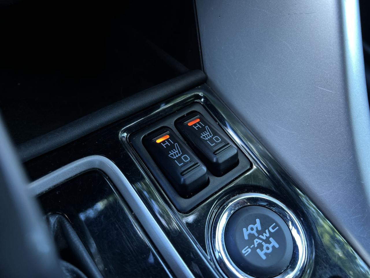 2022 Mitsubishi Eclipse Cross SE AWD | HTD SEATS/STEERING |CARPLAY | 18IN ALLOYS Photo