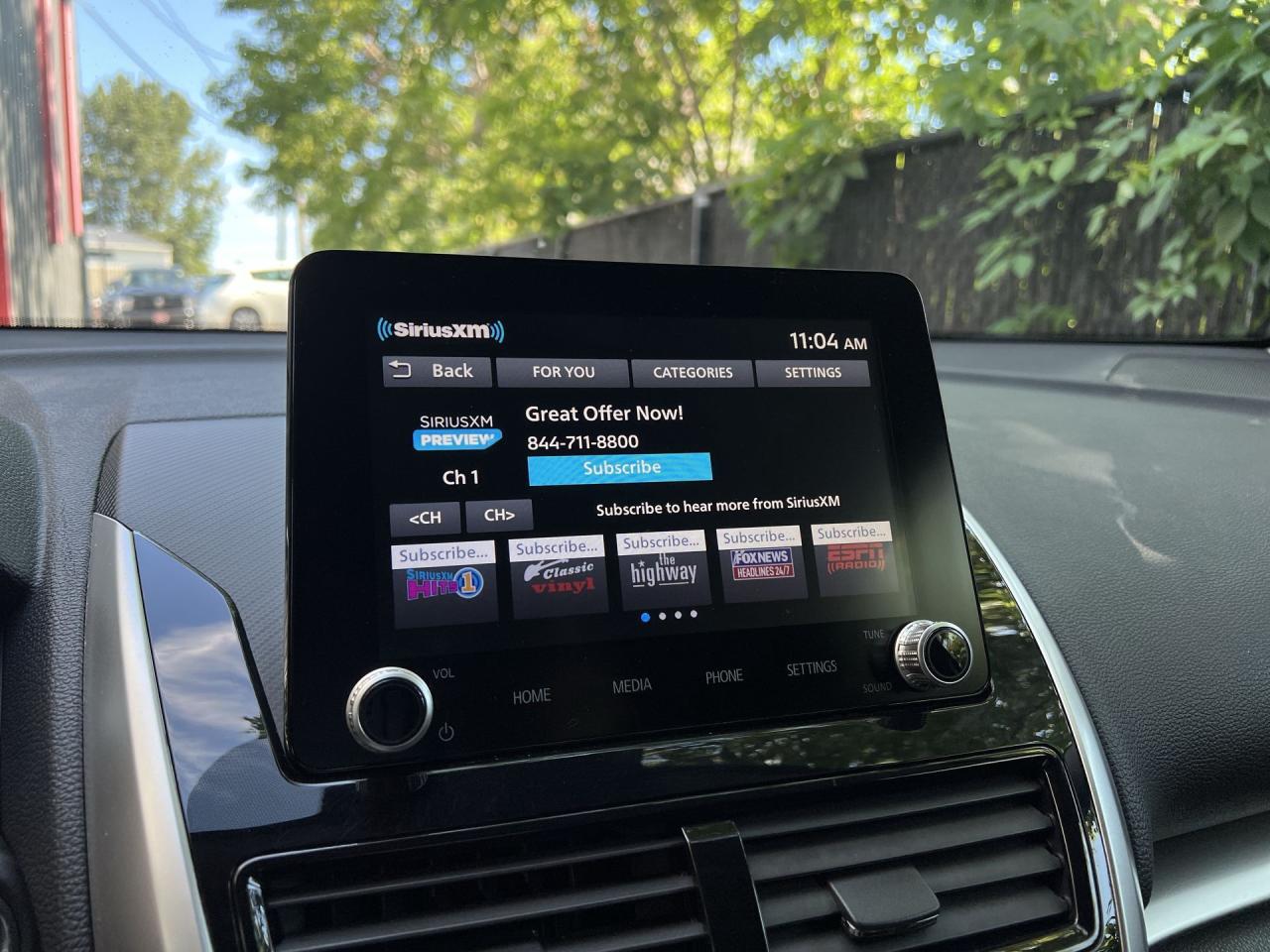 2022 Mitsubishi Eclipse Cross SE AWD | HTD SEATS/STEERING |CARPLAY | 18IN ALLOYS Photo