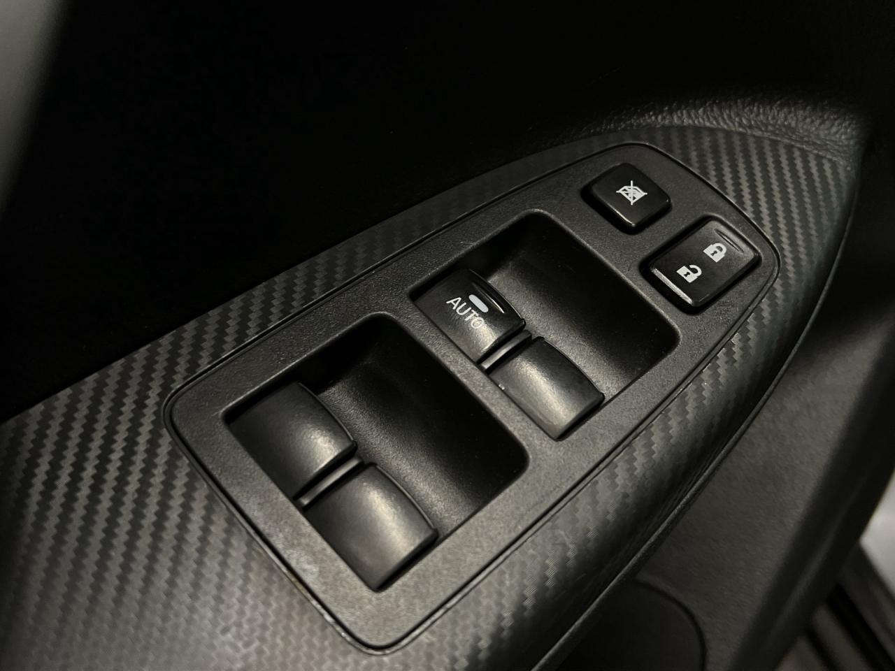 2022 Mitsubishi Eclipse Cross SE AWD | HTD SEATS/STEERING |CARPLAY | 18IN ALLOYS Photo